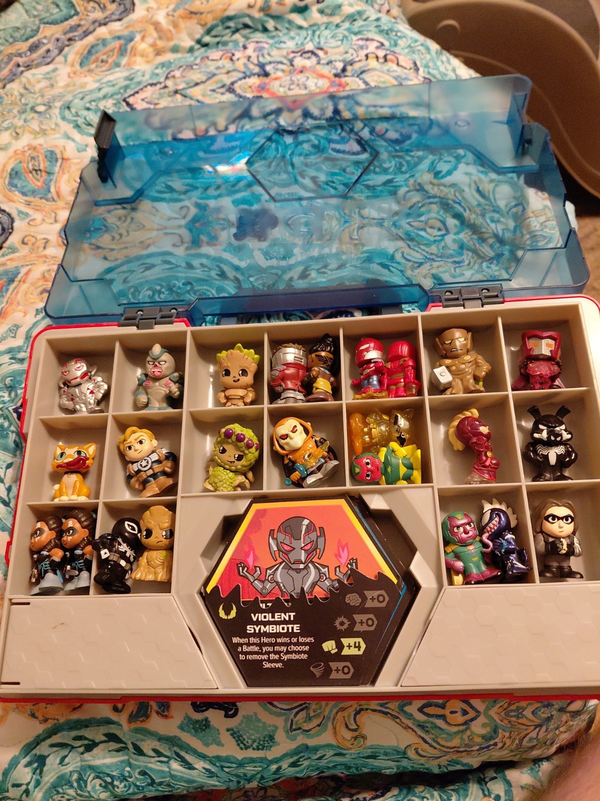 Funko Marvel Storage Case With Figures 20 Plus Figures Cards Etc… Nice Lot