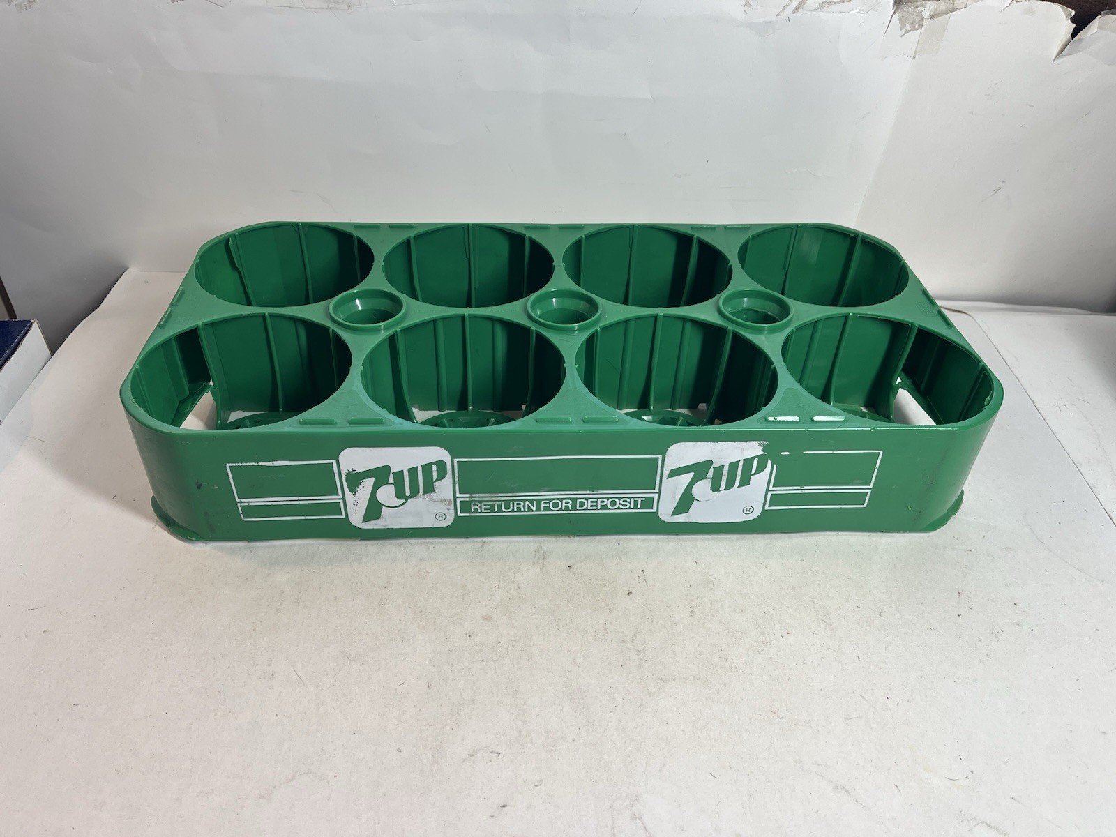 Vintage 7 Up Soda Bottle Crate Carrier Caddy 7up (8) 2 Liters Plastic Green