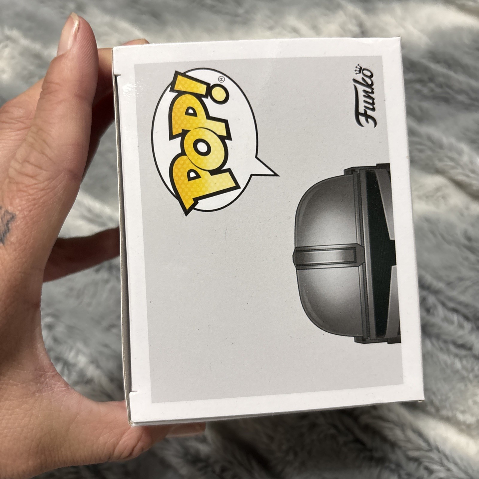 POP! Funko #402 – The Mandalorian With The Child – Star Wars The Mandalorian