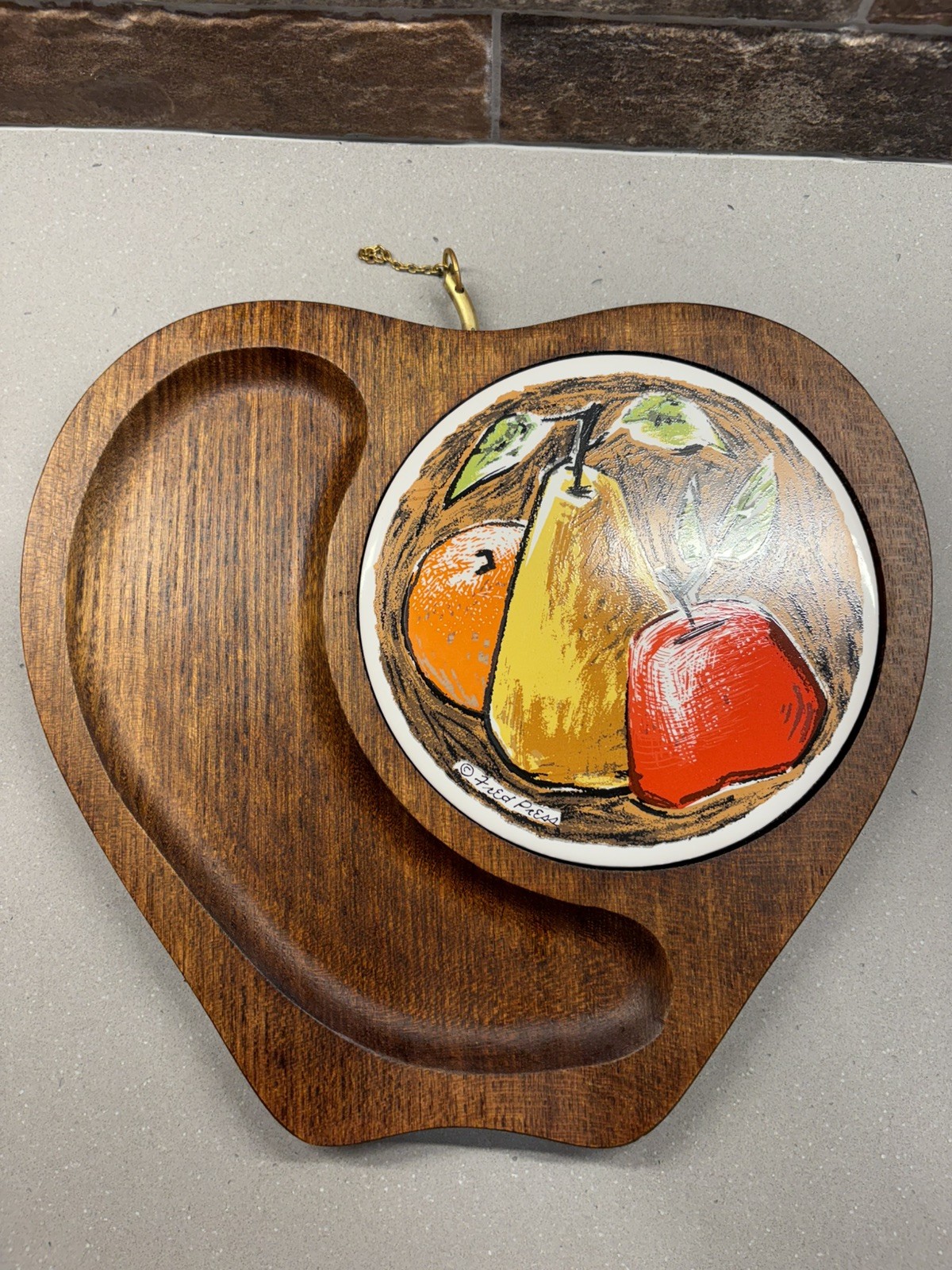 Serving tray wood – MCM – Fred Press – apple shape wood tray with fruit platter