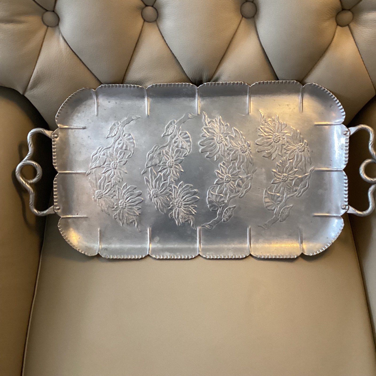 Vintage/ATQ Rectangular ‘Bark’ Handle Aluminum “FLORAL” Serving Tray 21 X 11