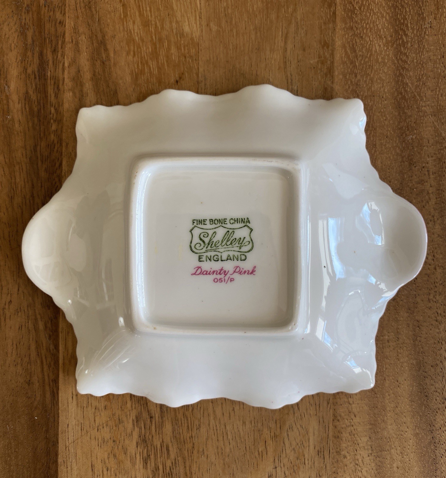 SHELLEY Bone China England TRINKET DISH Dainty Pink Vintage 1945-1966
