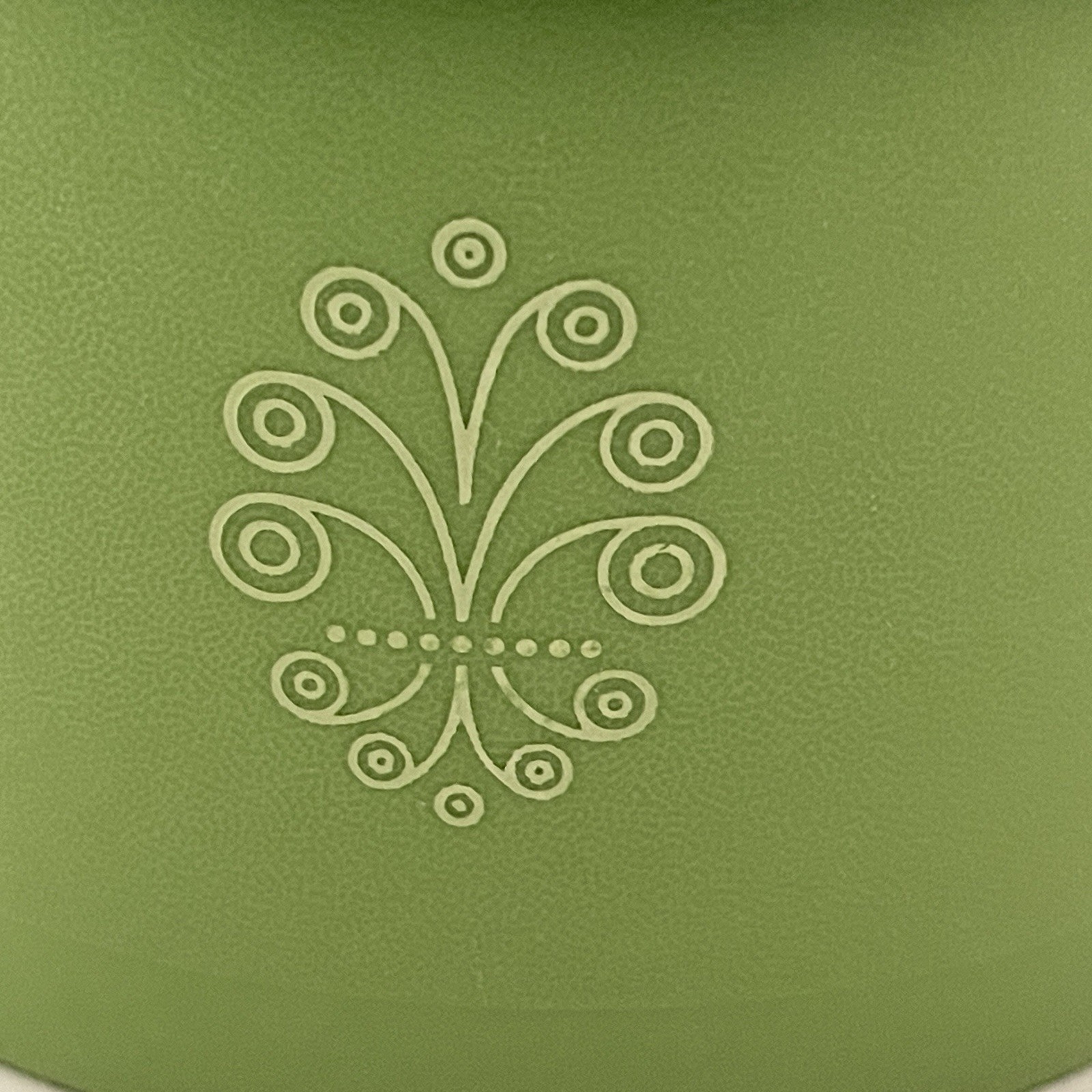 Tupperware Avocado Green Servalier 4 Cup Canister Container 1298-16 Vintage