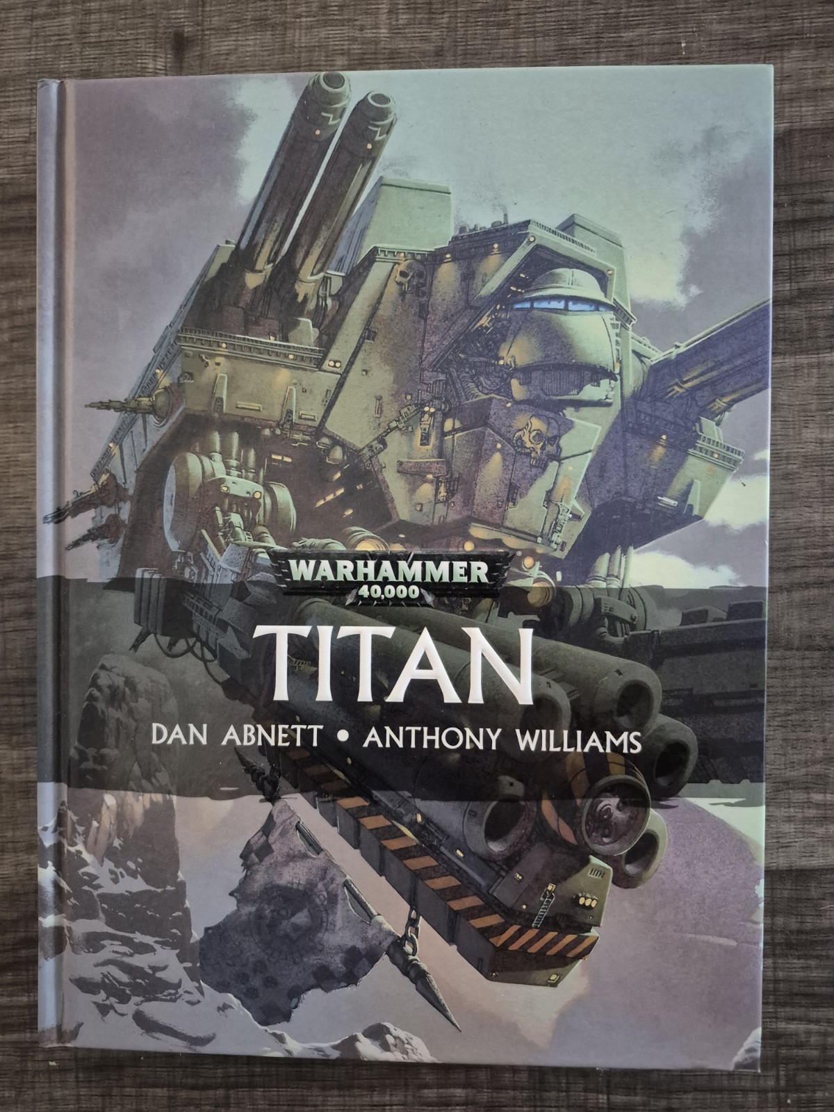 Titan Dan Abnett Warhammer 40k Graphic Novel Hardcover New