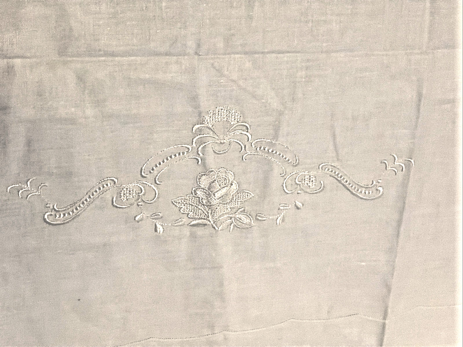 White Linen European Pair Pillow Sham/Covers Embroidered w/Button Holes-Vtg