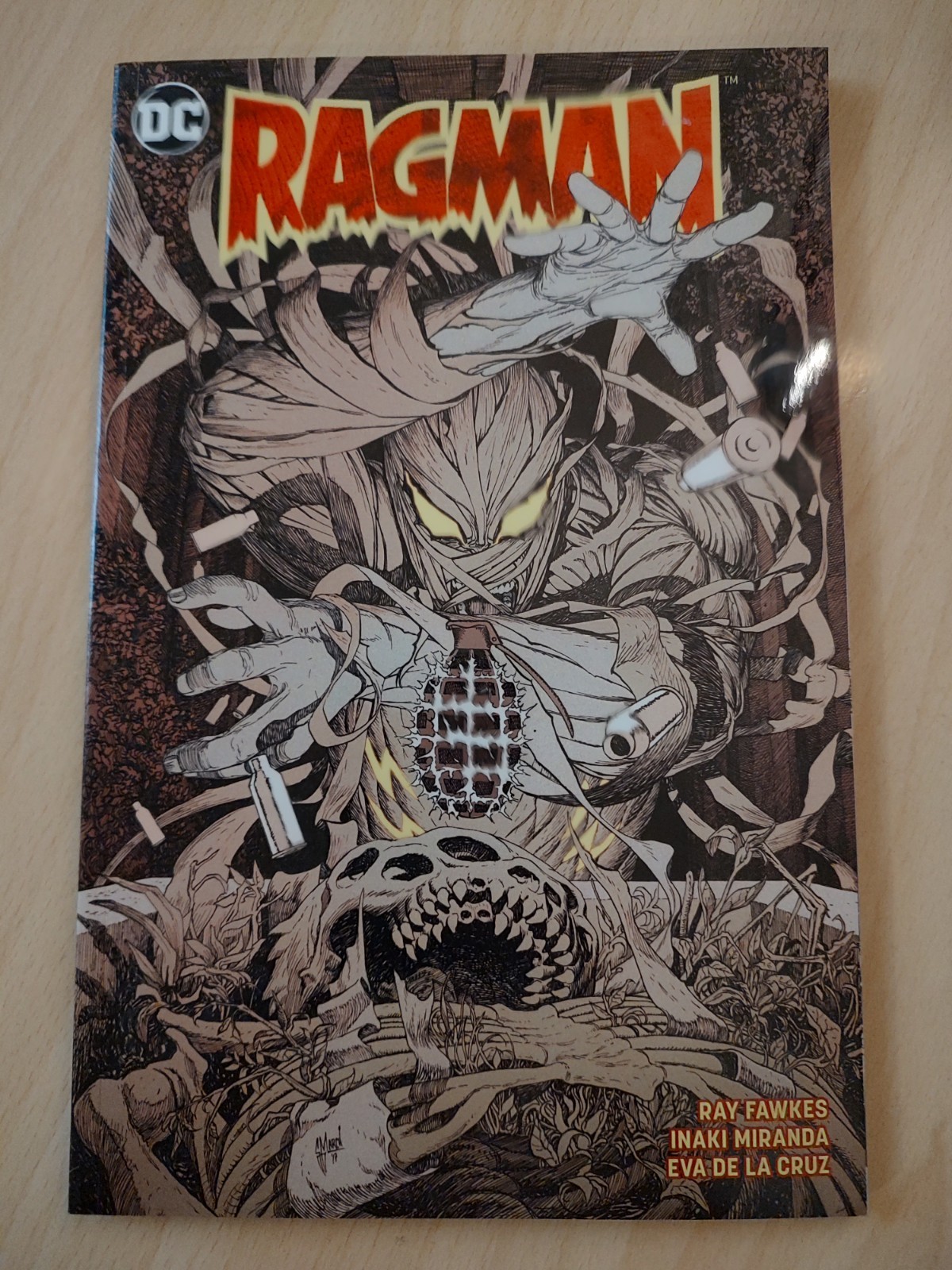 RAGMAN TPB DC Comics 2017 series Ray Fawkes Inaki Miranda Batman Gotham