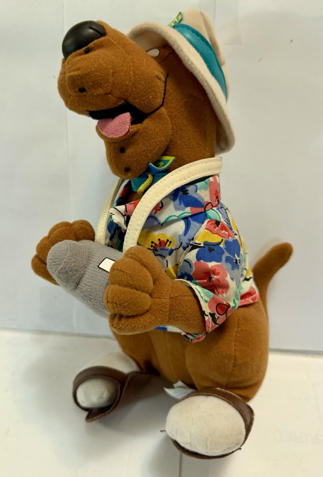 Vintage 9” Scooby-Doo Plush Sitting Applause Voyeur Camera Man Tourist Fast Ship
