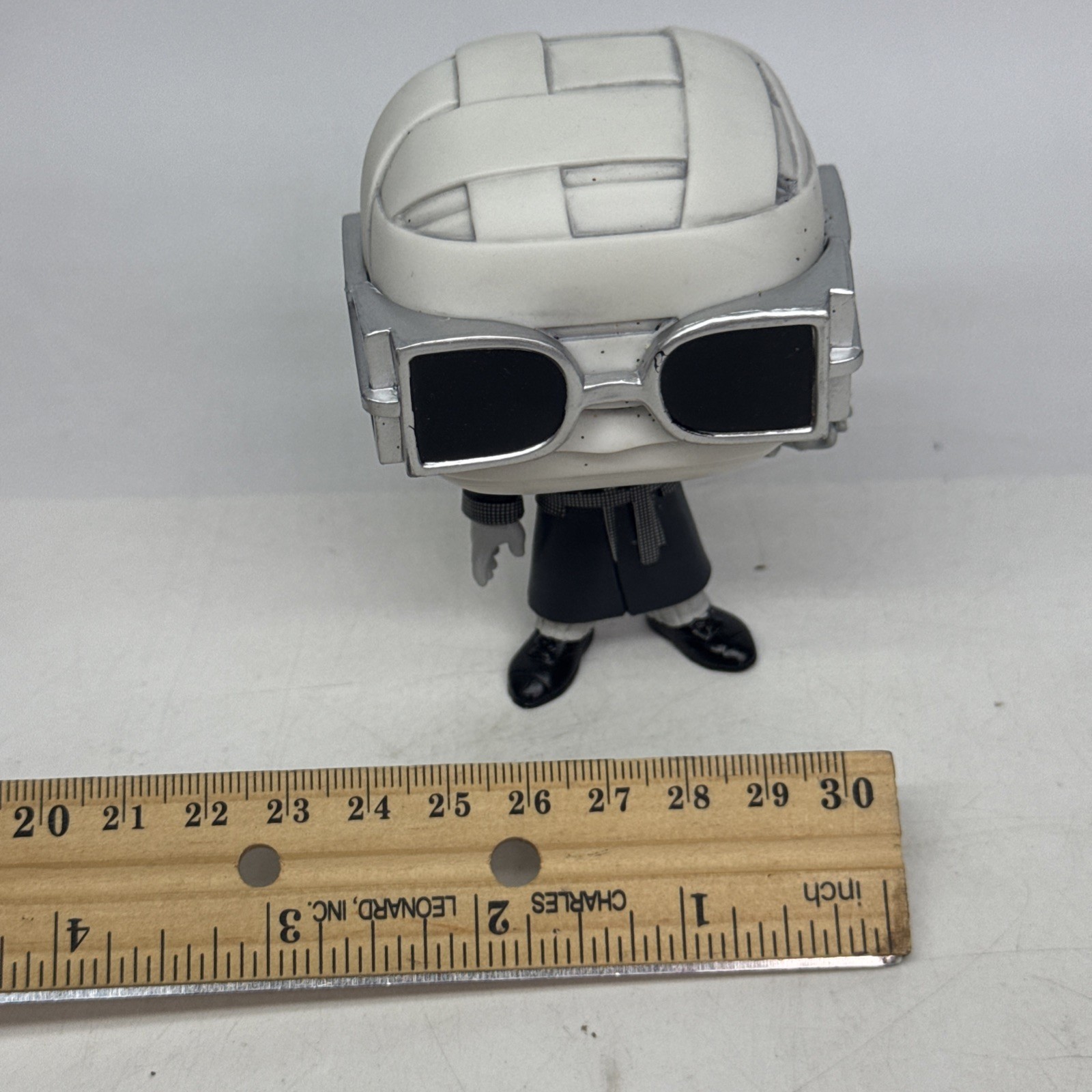 The Invisible Man (black & White) 608 Loose Funko Pop Figure