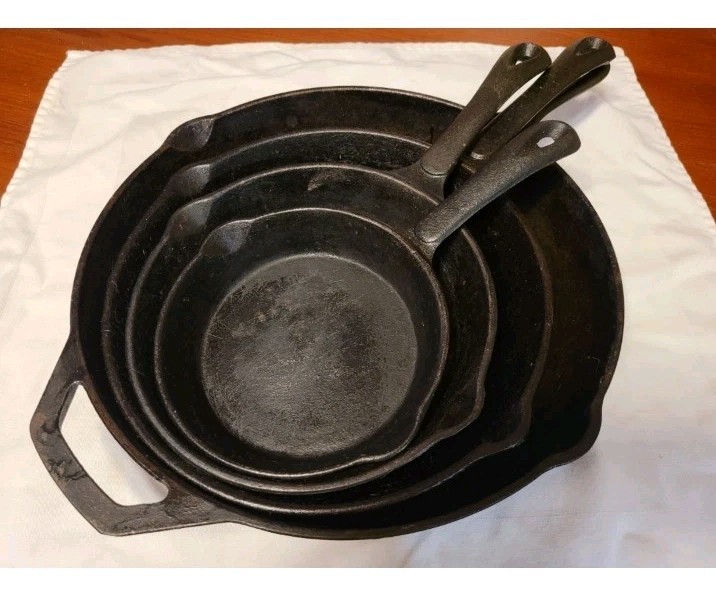 Cast Iron Skillet Set (Set of 4)