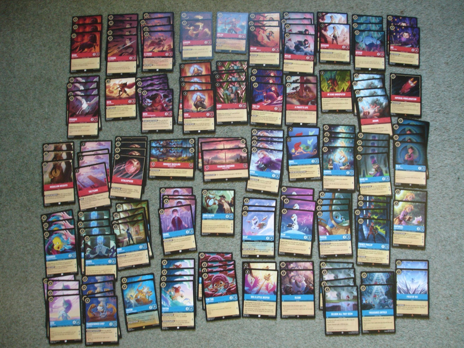 Disney Lorcana TCG Ursulas Return Trove Box & 592 Cards incl Foil & Legendary