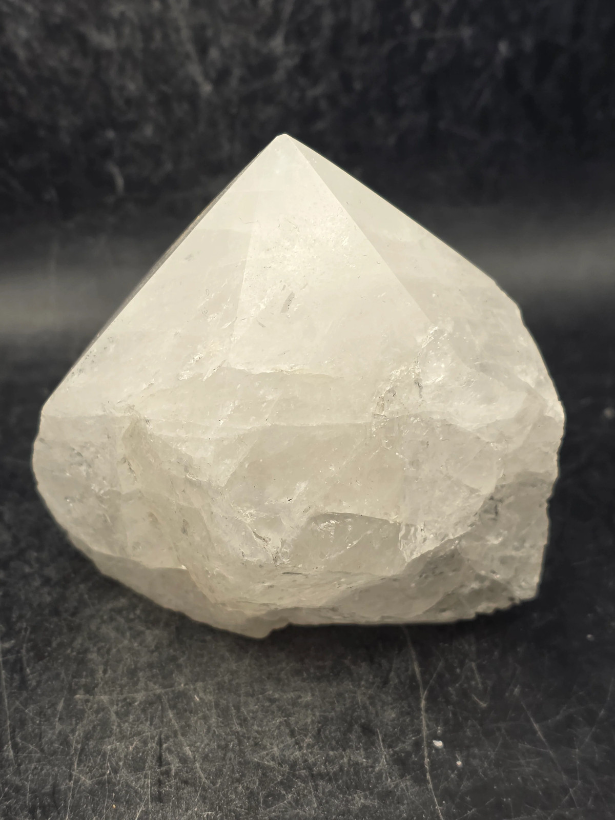 Clear quartz polished top point! 13.4 ounces, 2.8 inches tall, 2.8″ wide