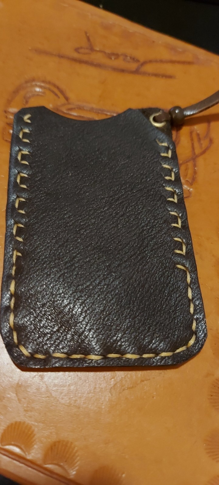 Leather pocketslip for your folding knife up to 4 1/2 ” handmadein USA