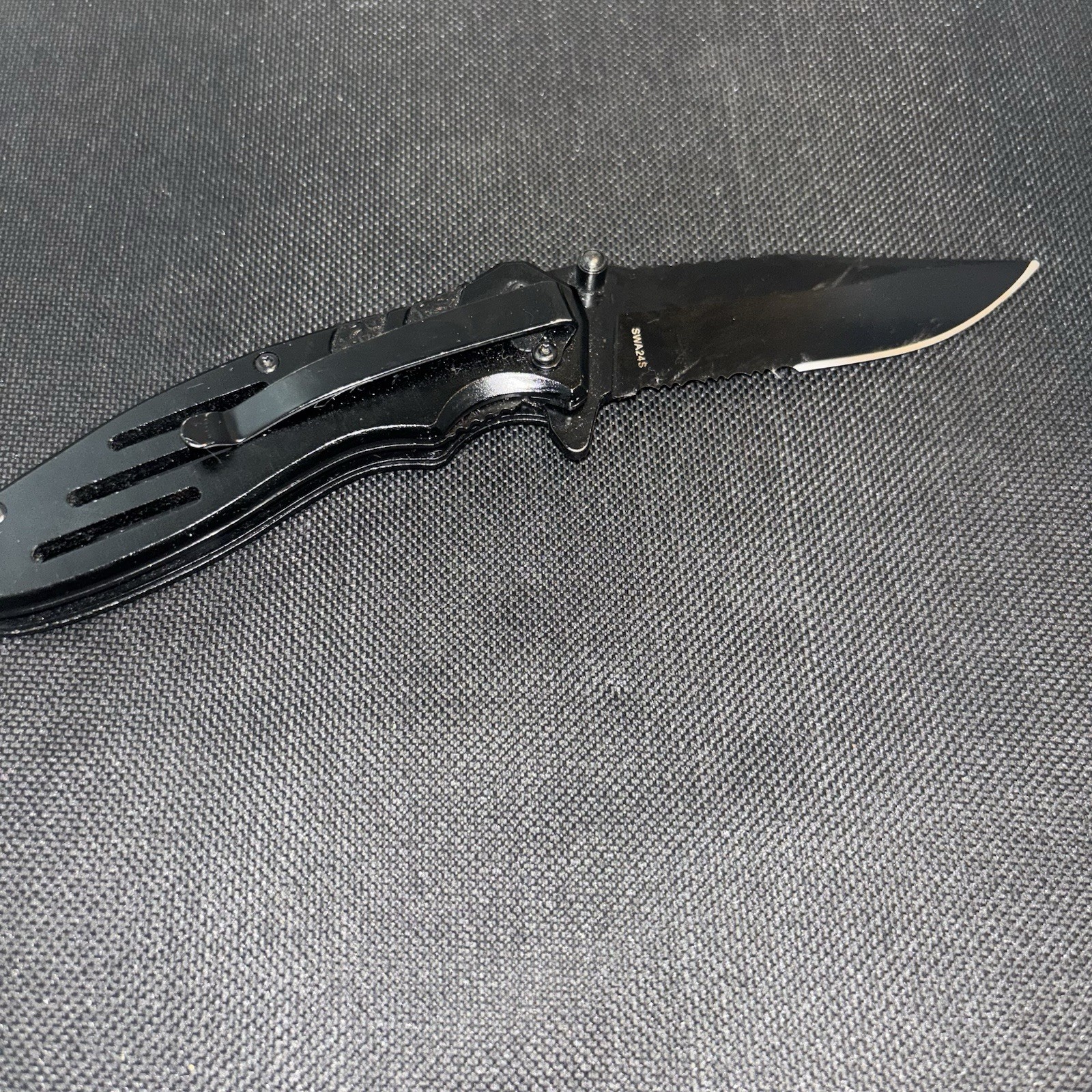 USED Smith & Wesson S&W Extreme Ops SWA24S Liner Lock Pocket Knife