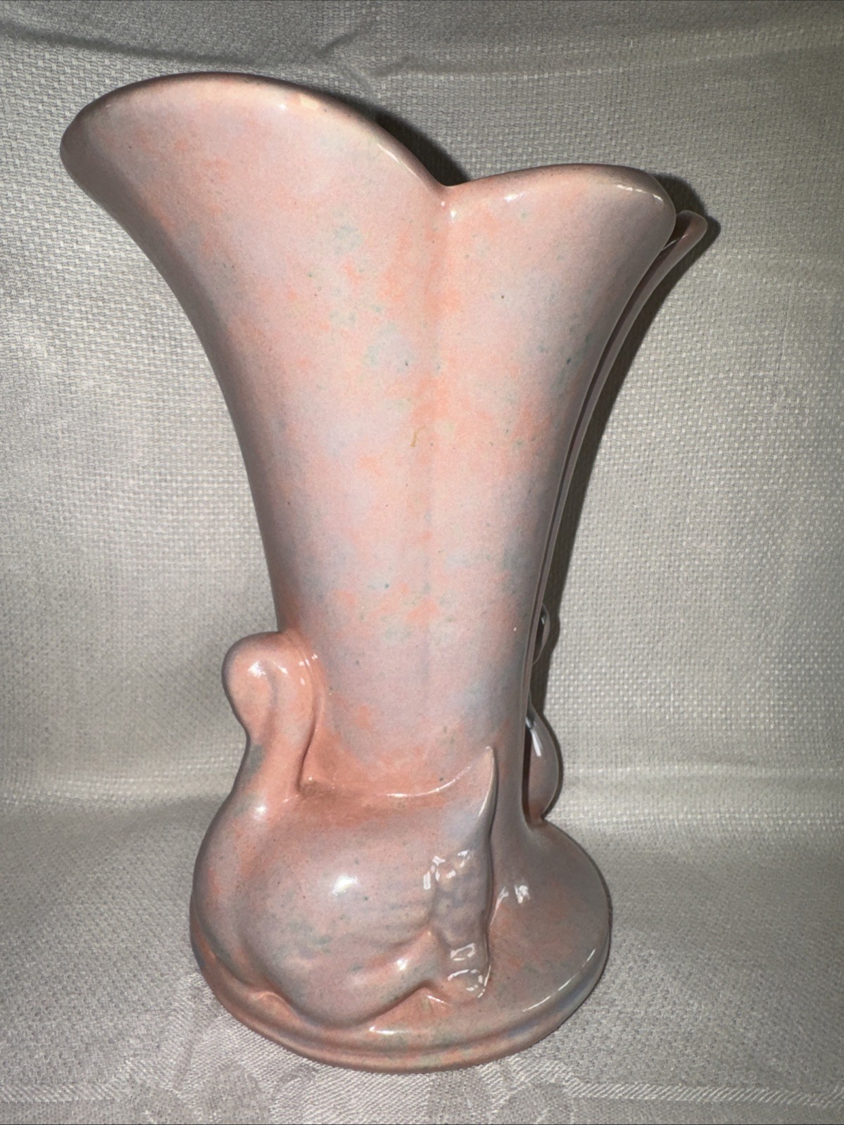 Vintage Gonder Double Swan Vase Pink/Blue Made In USA 8” tall x 7″ Wide