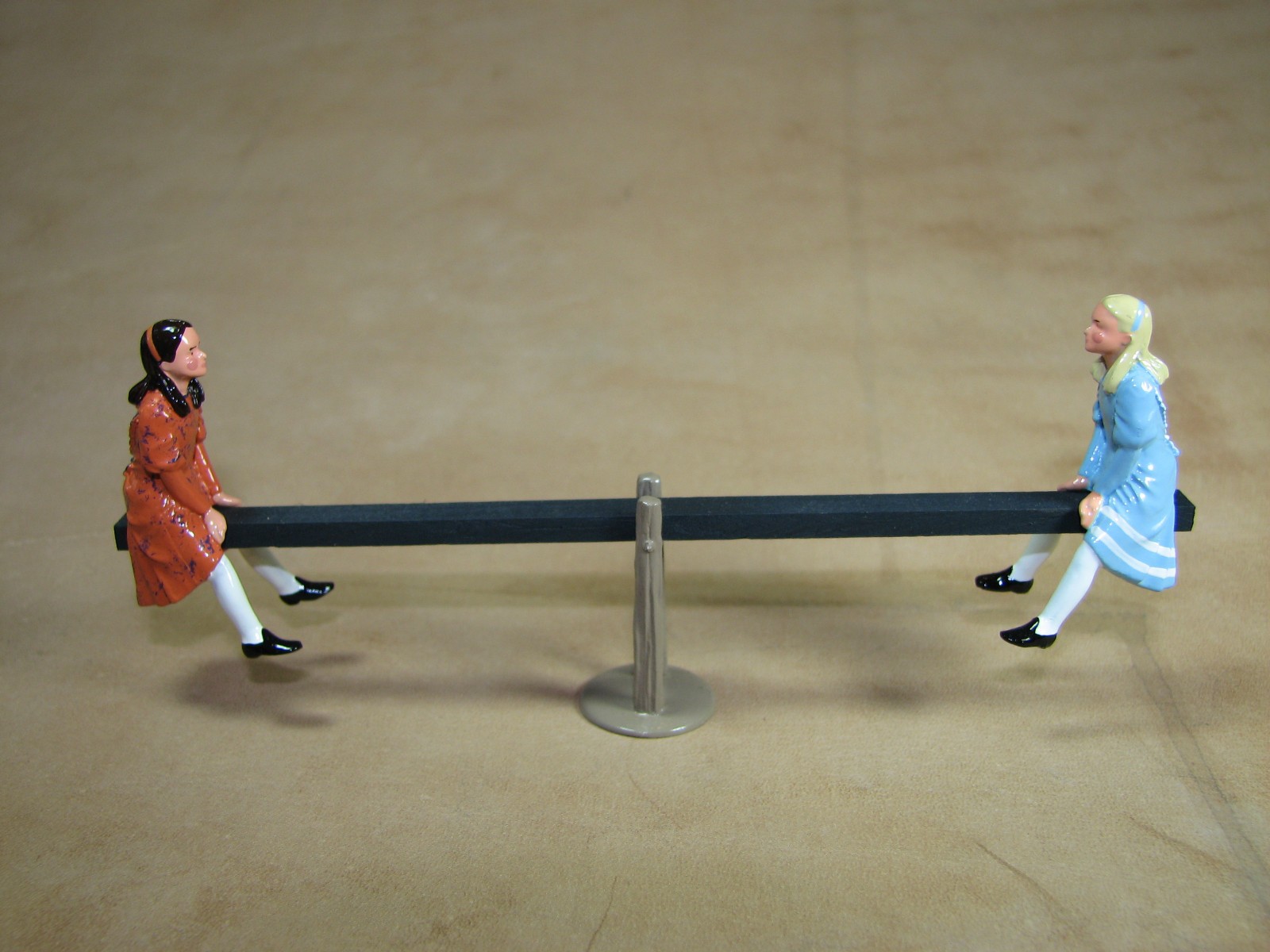 Imperial Productions Greytown, NZ Town & Around Series #22 Girls on See-saw 54mm