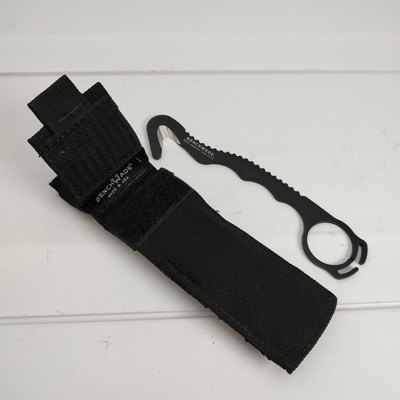 BENCHMADE NSN 4240-01-568-3219 RESCUE HOOK Seatbelt & Strap Cutter +Nylon SHEATH