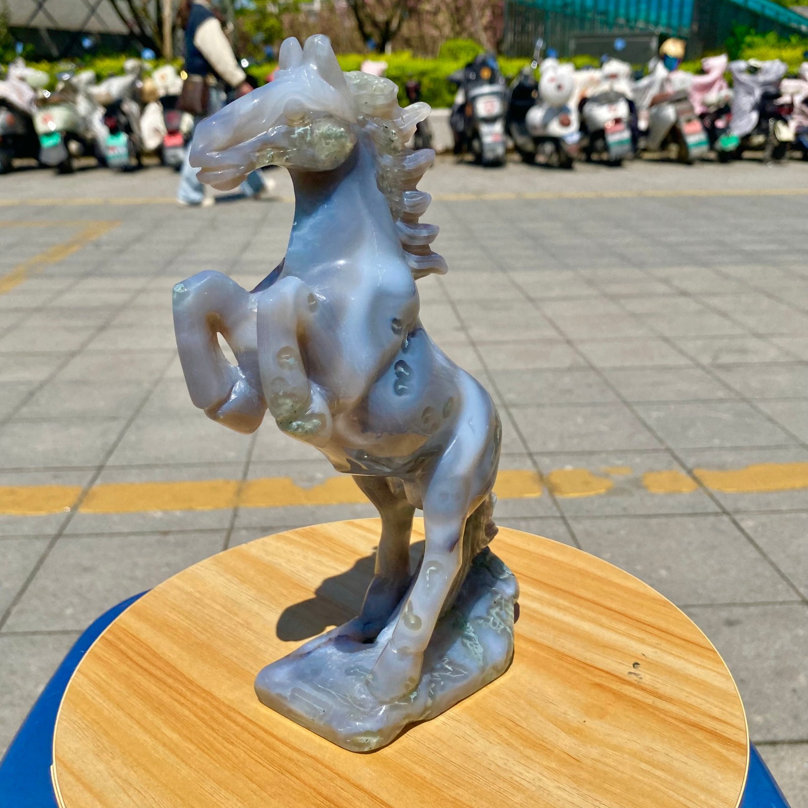 2.42LB Natural Agate Carved Horse Figurine, Exquisite Hand Carved Gemstone Statu