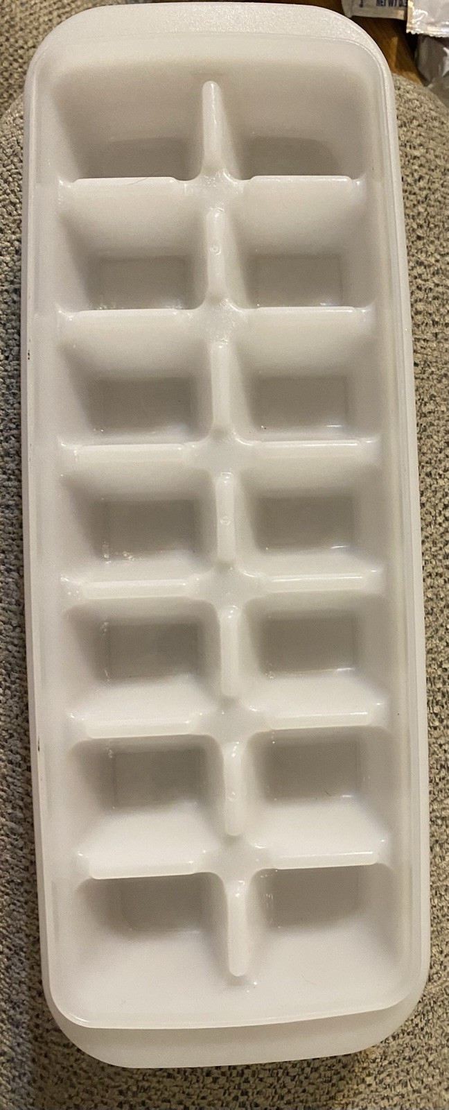 Vintage Tupperware Ice Cube Tray White 14-Cube Plastic Mold Freezer Keeper USA