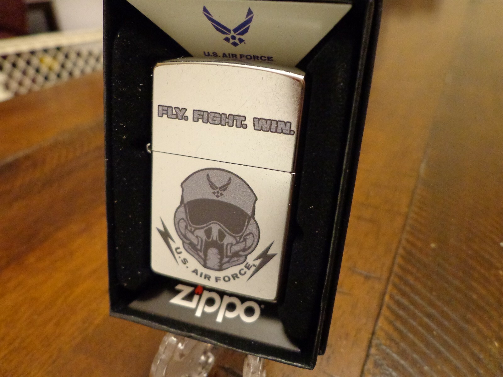 UNITED STATES AIR FORCE FLY FIGHT WIN FIGHTER PILOT HELMET ZIPPO LIGHTER MINT