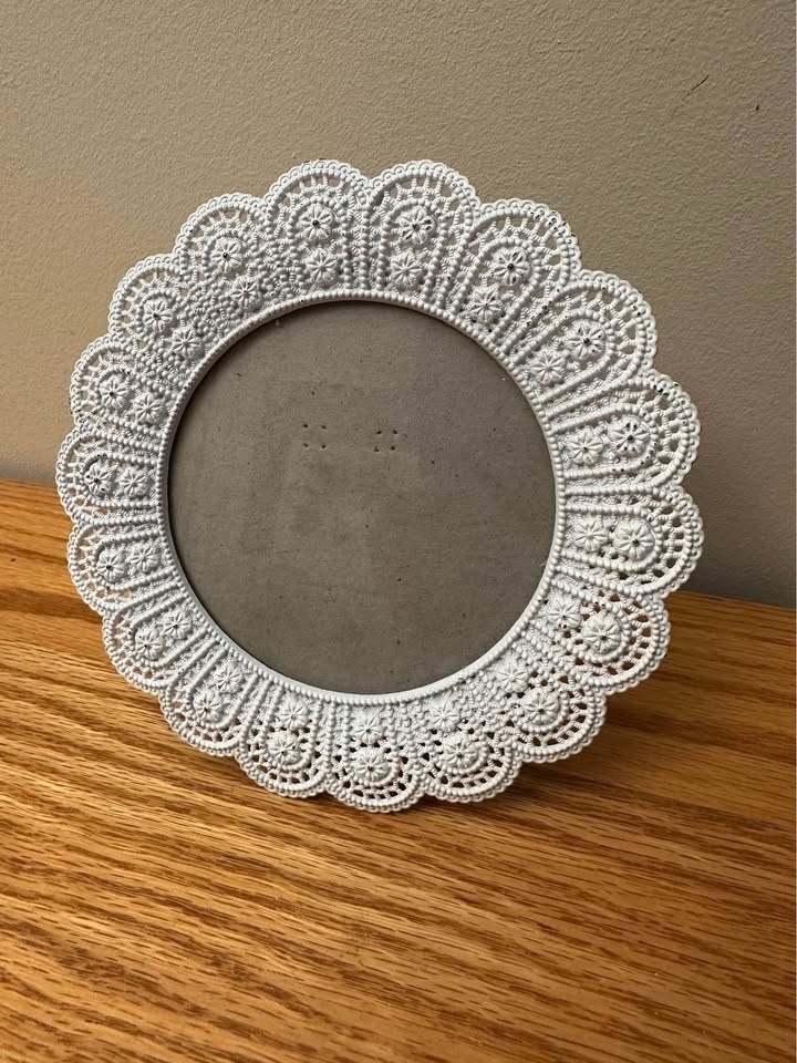 Vintage white Metal lace frame for circular photo