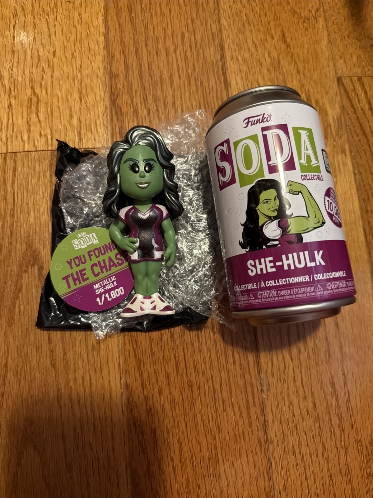 Funko Vinyl Soda: Marvel – She-Hulk (Chase) (Metallic) – Funko (Exclusive)