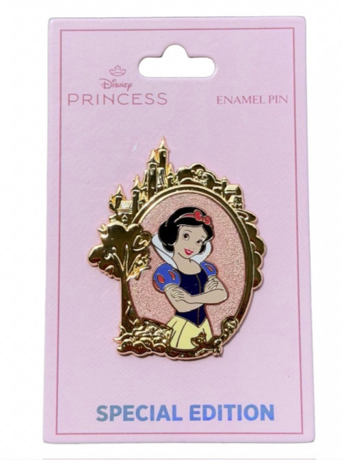 IN-HAND Snow White Disney Princess Castle Pin Disney Pin Blog Exclusive LE 300