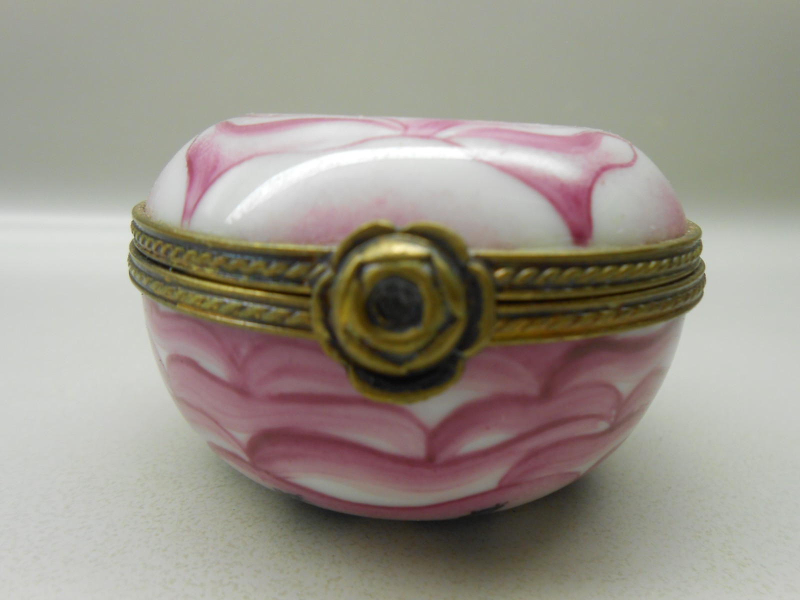 Authentic Limoges Box France – Rose Flower – Royal Albert Museum – Rochard Co.