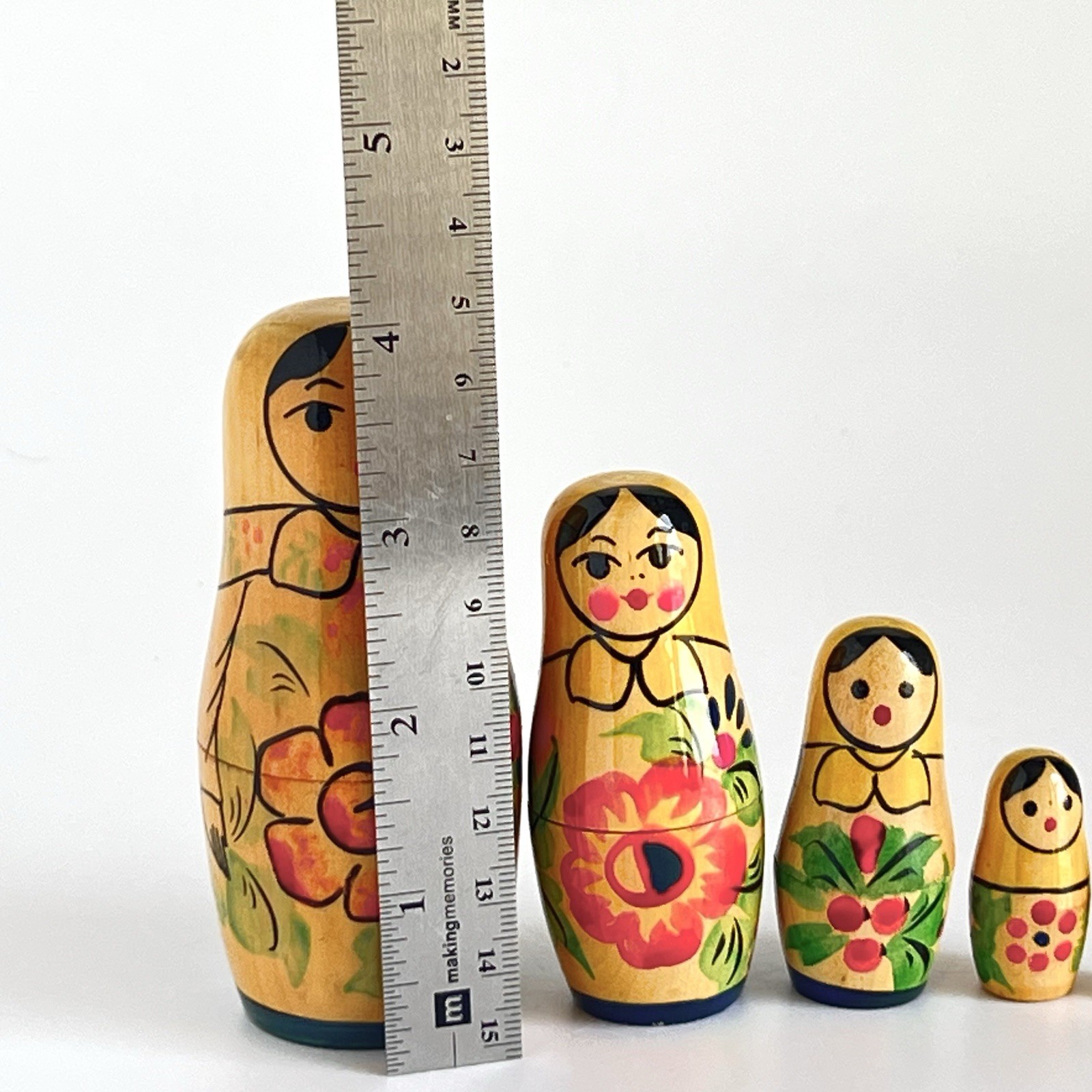 Vintage Russian Matryoshka Nesting Dolls Flowers 5 Dolls 4” To 1”