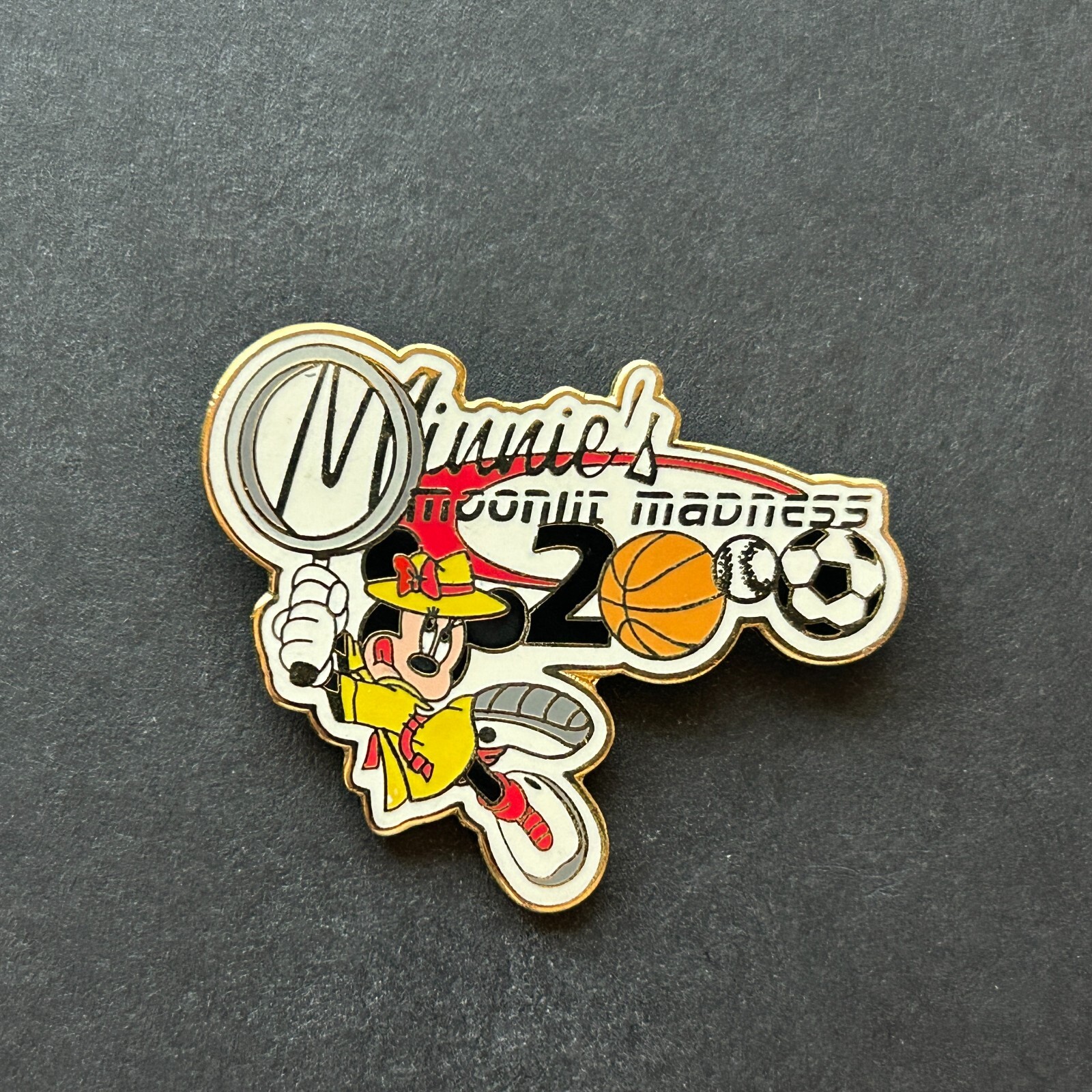 DL – Minnie’s Moonlit Madness 2000 – Sports Theme Disney Pin 1625