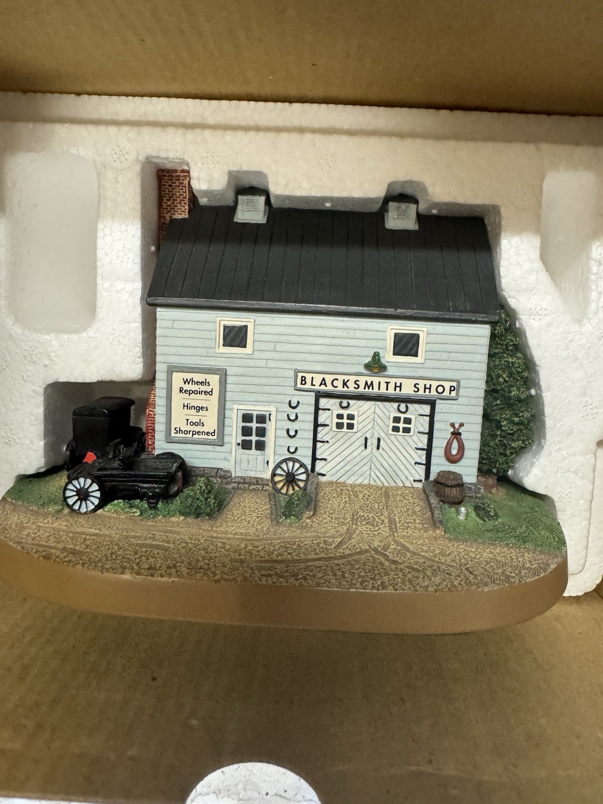 Mint condition Danbury Mint Amish Heritage Collection Lot of 4 in original boxes