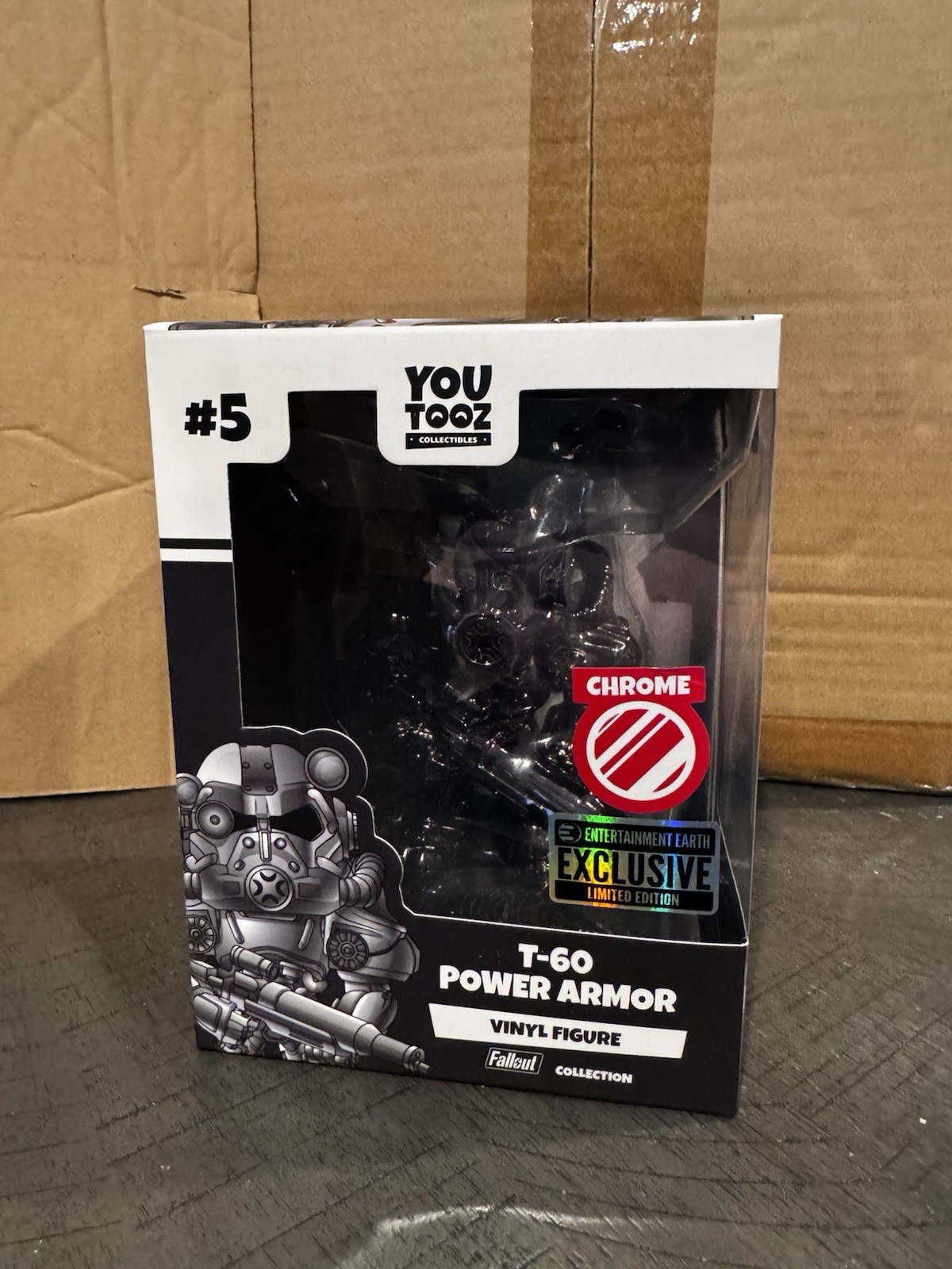 Fallout Collection T-60 Power Armor Chrome Variant Vinyl Figure #5 – EE Excl #5