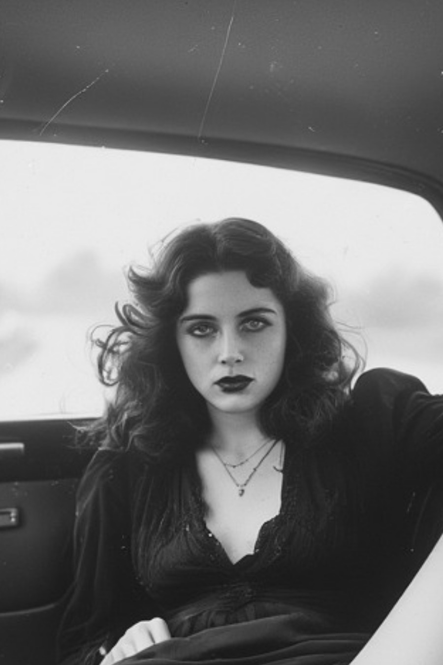 Classic Black and White Woman Portrait 4×6 Photo