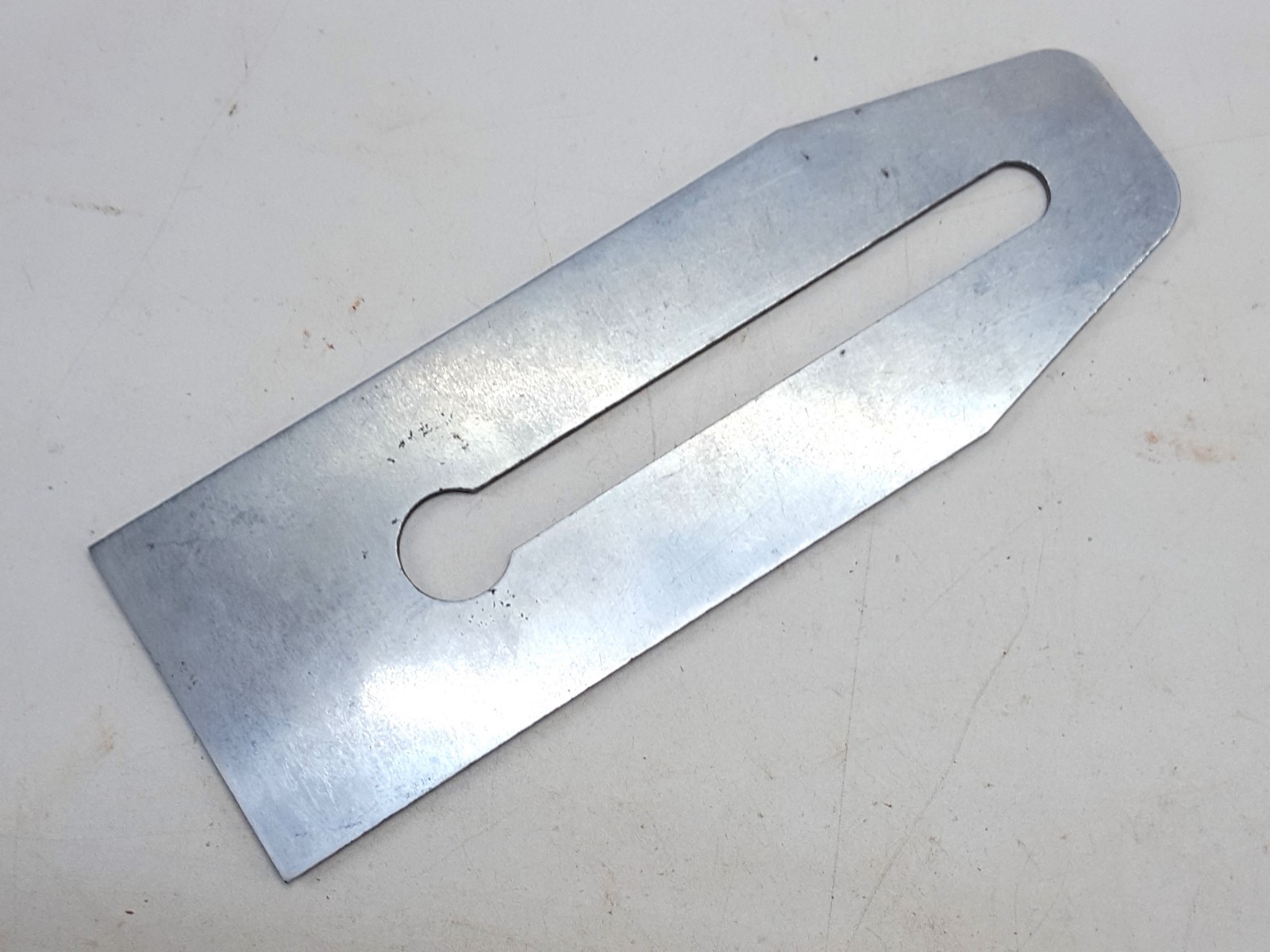 5785 Unmarked; Single Iron, 2 3/8″ Wide