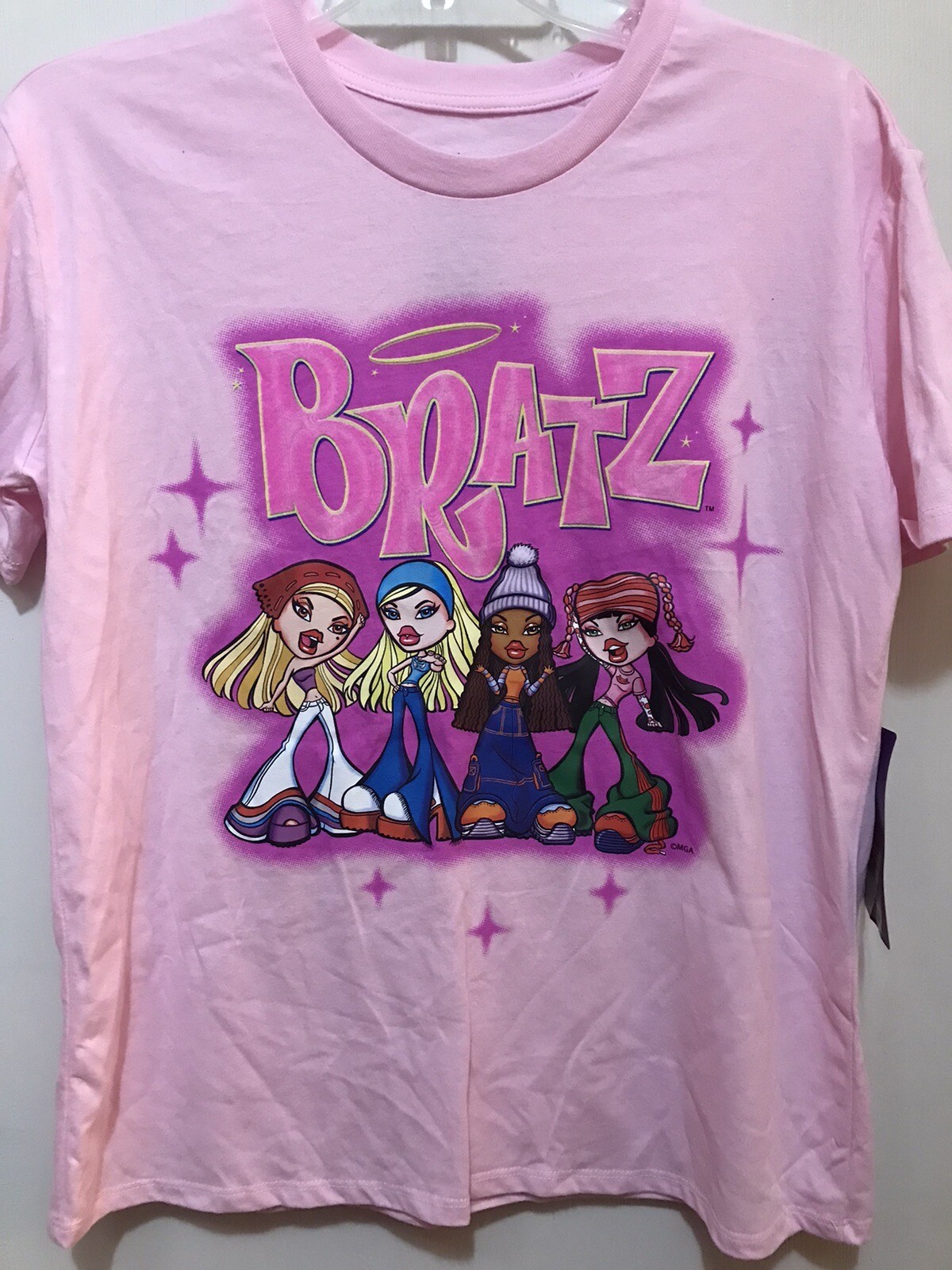 Bratz Graphic Shirt Sz Large Pink Junior’s 2023 MGA Entertainment NEW