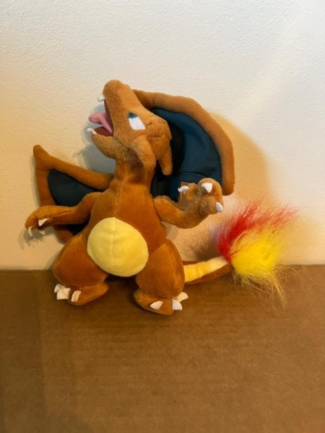 Vintage 1999 Pokemon Gotta catch’em all Charizard plush stuffed animal 8″ tall