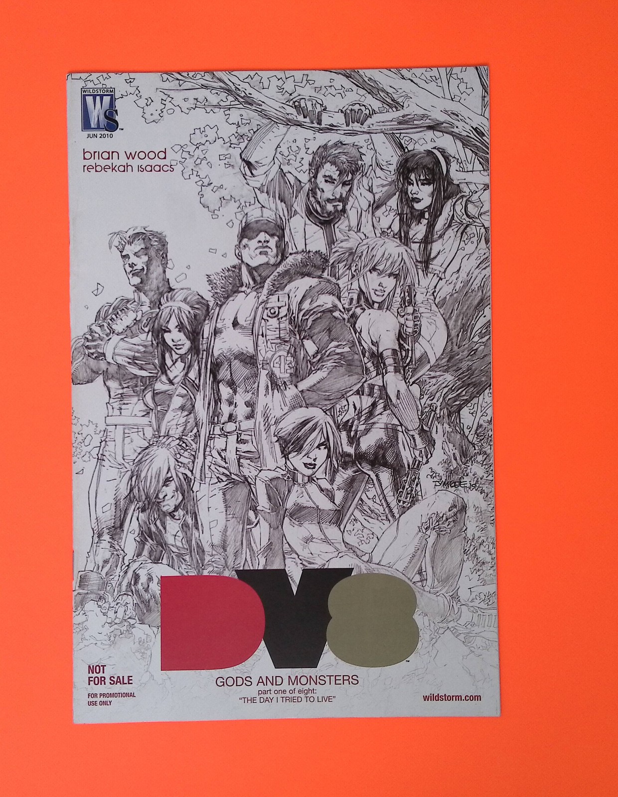 DV8 Gods and Monsters #1c2e2 2010 WildStorm Productions Variant RY82-84