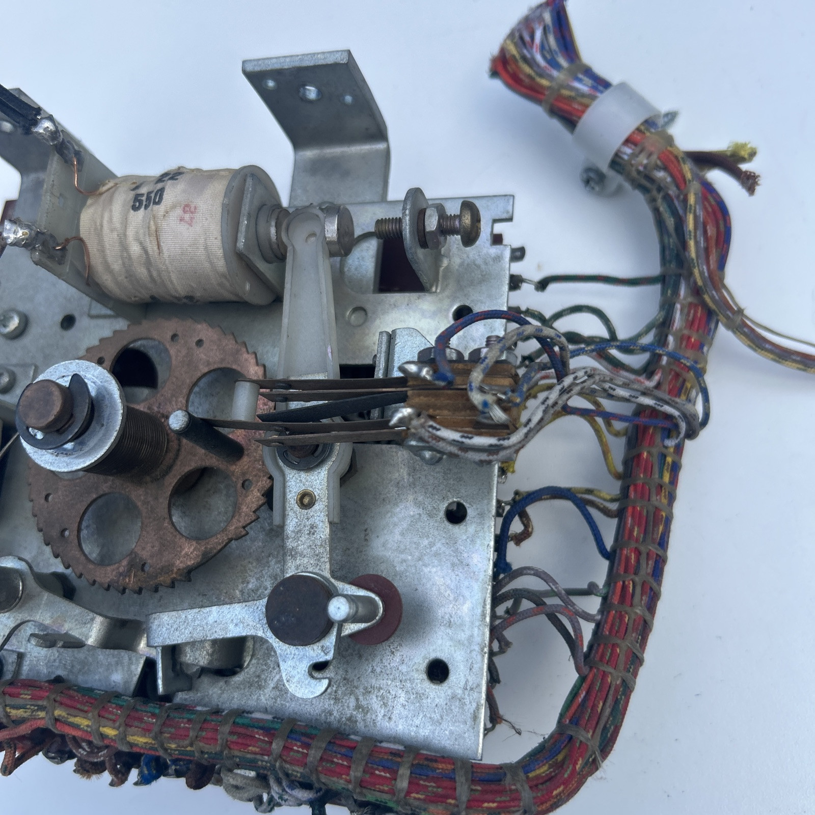 Broken Corner Electro Mechanical Scoring Stepper Pinball ARCADE GAME If84-1