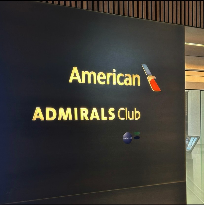 🍿AA American Airlines Admiral Club 🍿One Day Pass 🛫Expires 12/31/2026✈️🍱