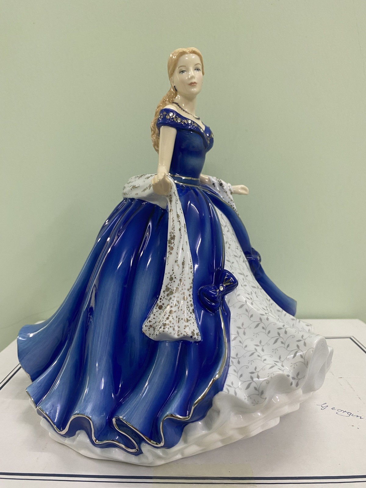 Royal Doulton Crystal Ball collection-Midnight Sonata