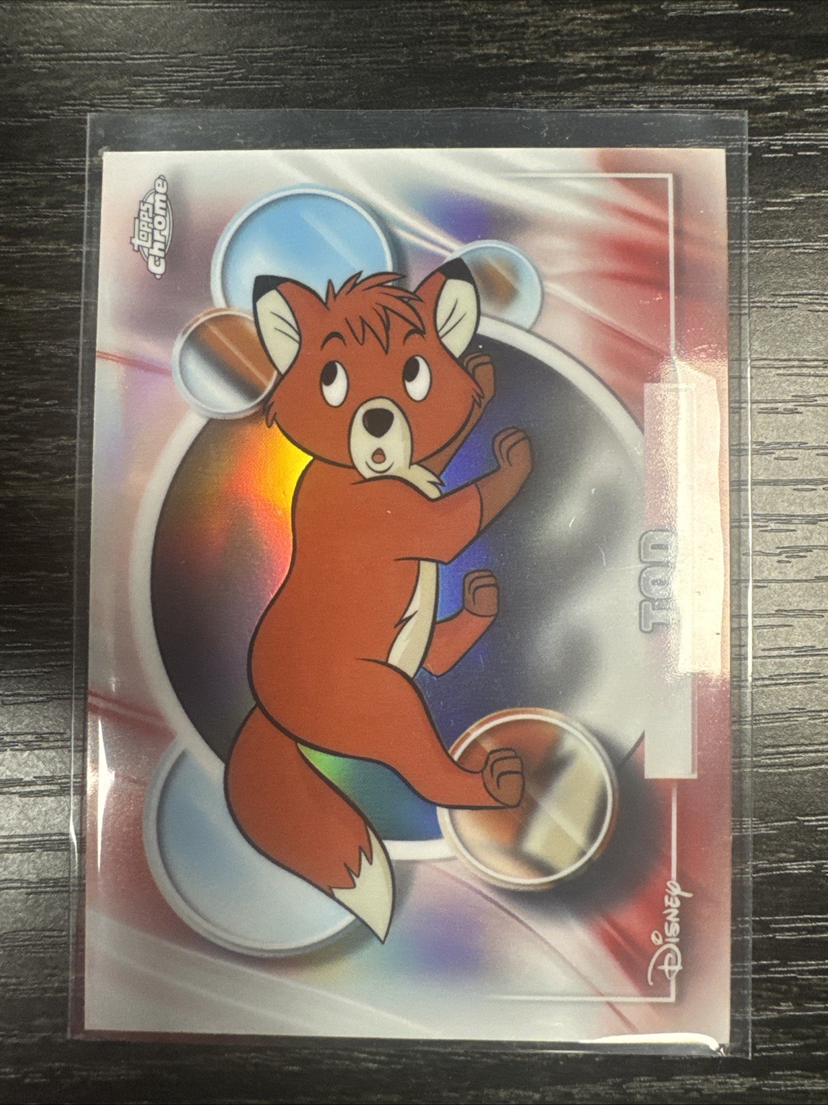 2026 Topps Chrome Disney Tod #45 REFRACTOR