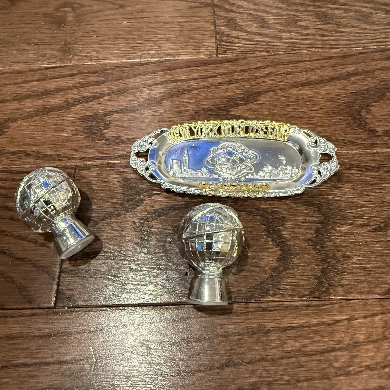 1964-1965 NY Worlds Fair Tray Salt and Pepper Shakers Vintage Souvenir Set