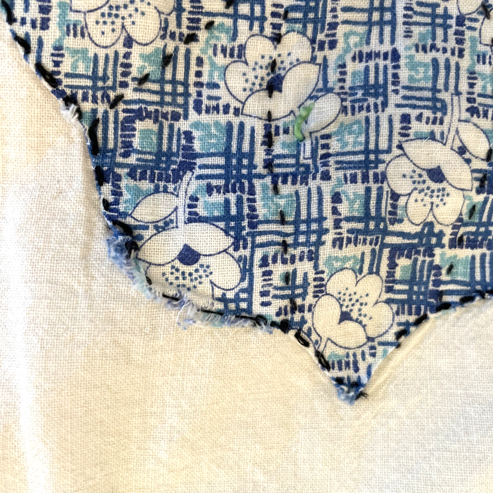 VTG 1930s Butterfly Applique Quilt Handmade Hand Stitched Cotton Feed Sack TWIN
