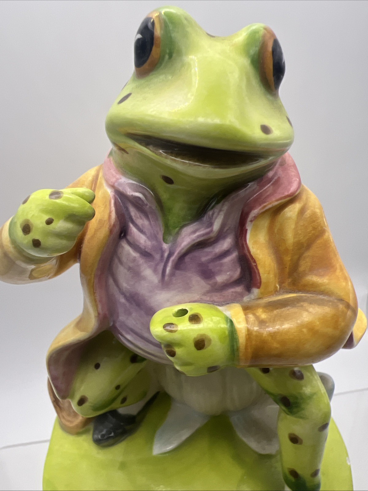 1977 Schmid Beatrix Potter MR JEREMY FISHER Up A LAZY RIVER FROG Music Box Works