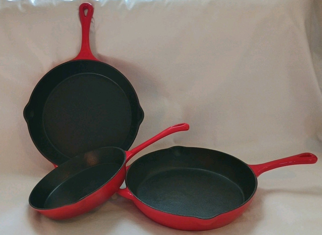 3 Cast Iron Skillet Set w/ Red Enamel Bottoms Two 12″ & One 9.5″ Unbranded