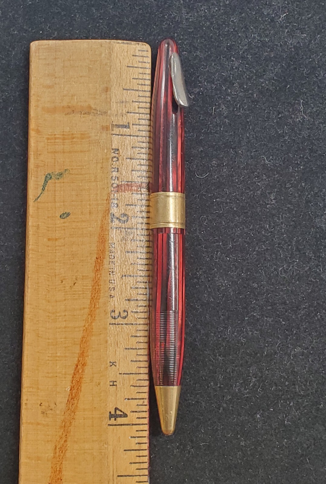 Vintage Sheaffer Twist Pencil Tuckaway Red Striated 4 1/8″ No Lead #500