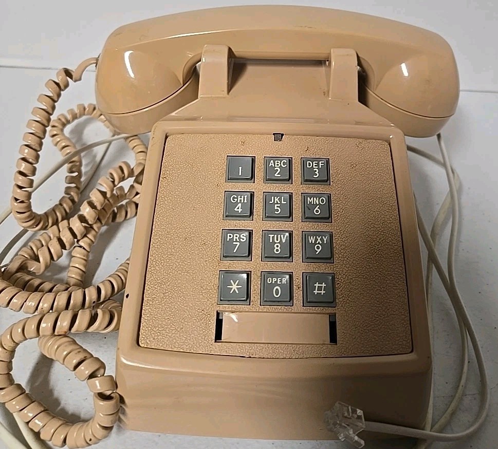 Vintage GTE Touch Tone Push Button Telephone Desk Phone Untested 1989