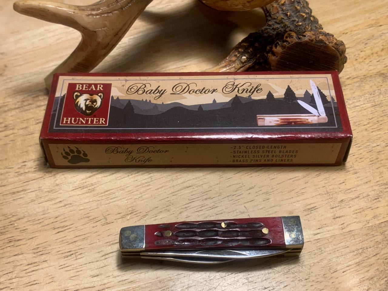 Frost Cutlery Baby Doc Red Jigged Bone Doctor’s 2 1/2″ Pocket Knife F14974DRJB