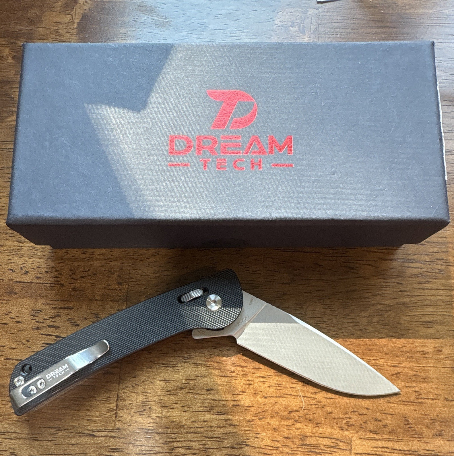 Dream Tech Black G10 Handle D2 Drop Point Plain Edge Liner Lock Pocketknife