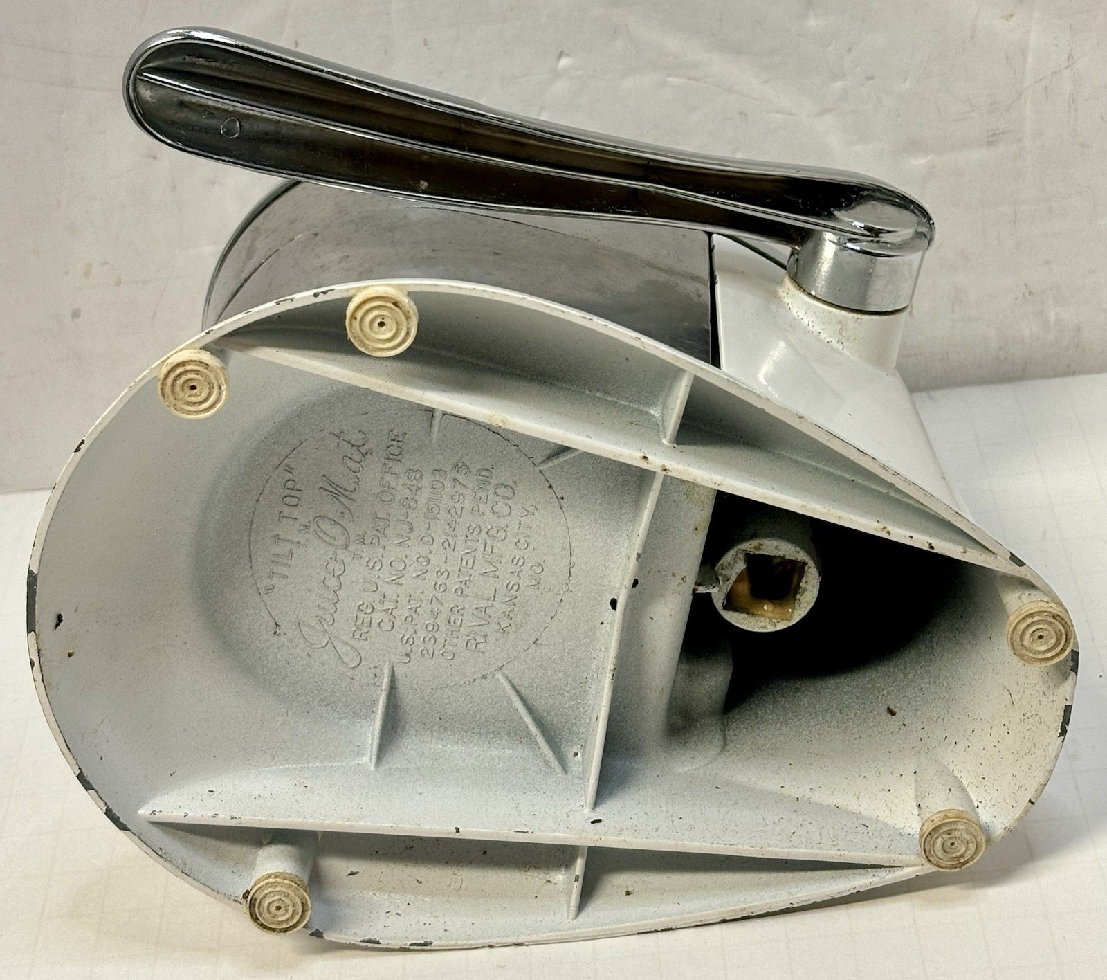 Vintage 1950s Rival JUICE-O-MAT Tilt Top Hand Crank Metal Juicer #NJ-848 USA
