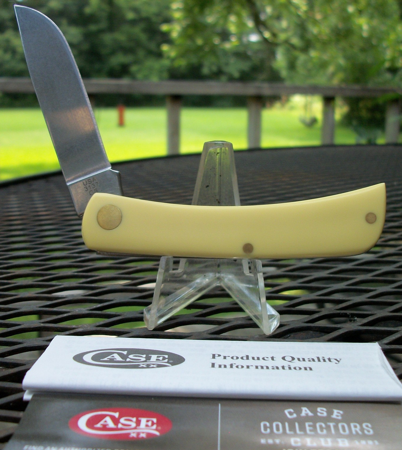 Case Yellow Synthetic Smooth Sod Buster jr.